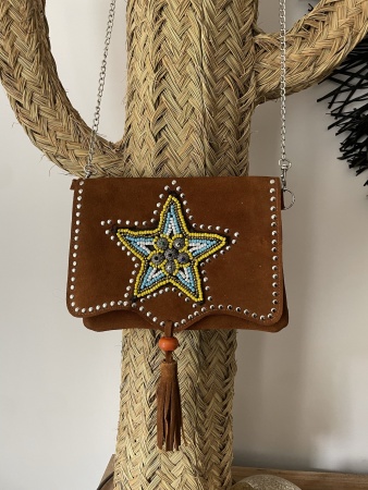 Sac en daim marron petit format étoile jaune et bleue