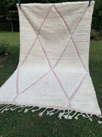 SATINE -Tapis Oued Zem Blanc et rose 291x184 cm