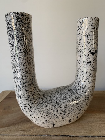Vase céramique blanc & noir cornes