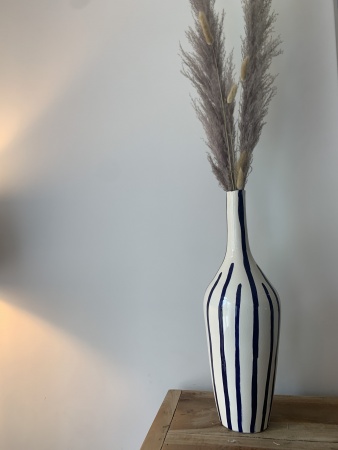 Vases céramique blanc rayures rouge ou bleu