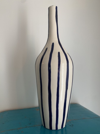 Vases céramique blanc rayures rouge ou bleu